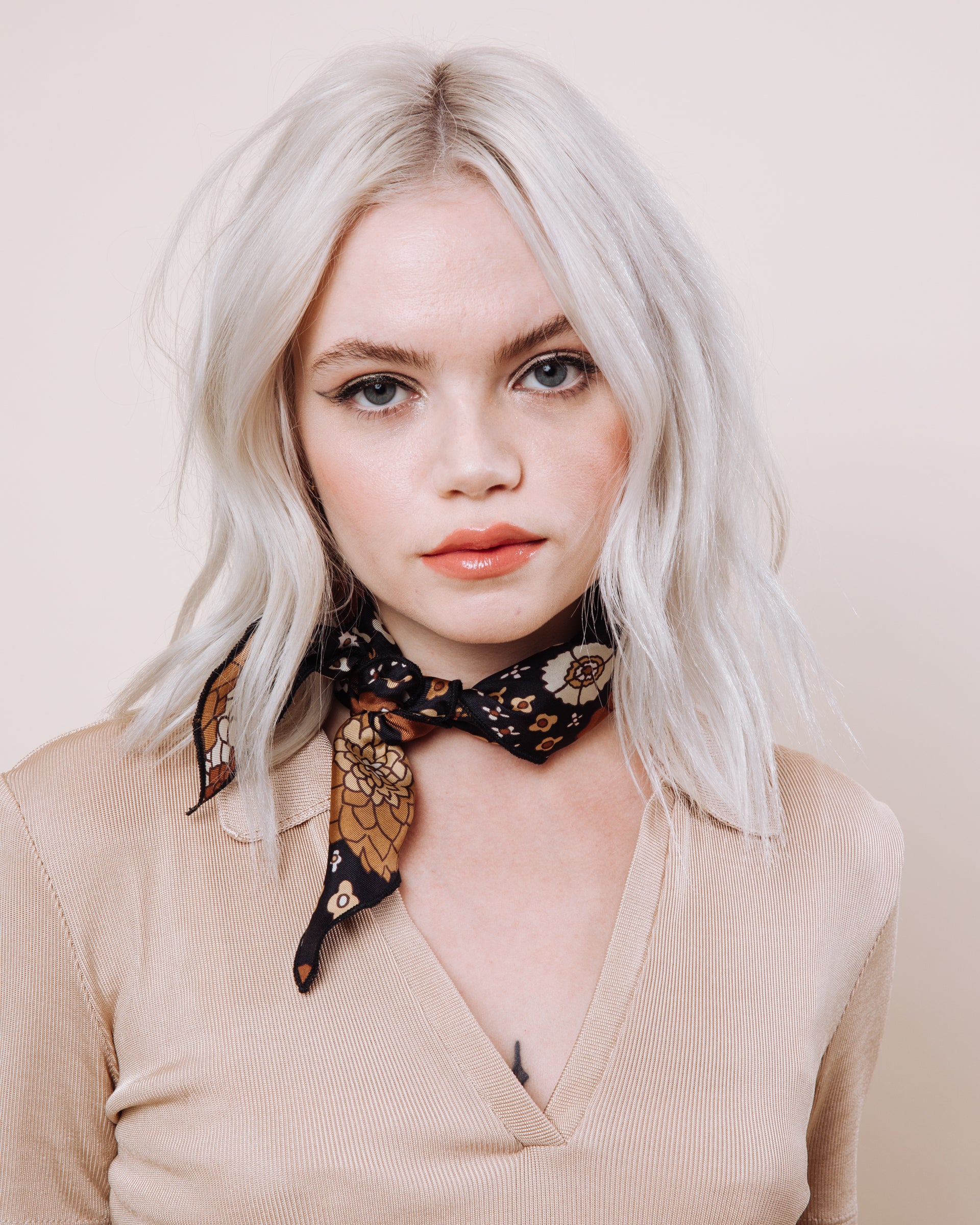 California Dreamin' - Convertible Scrunchie Tie