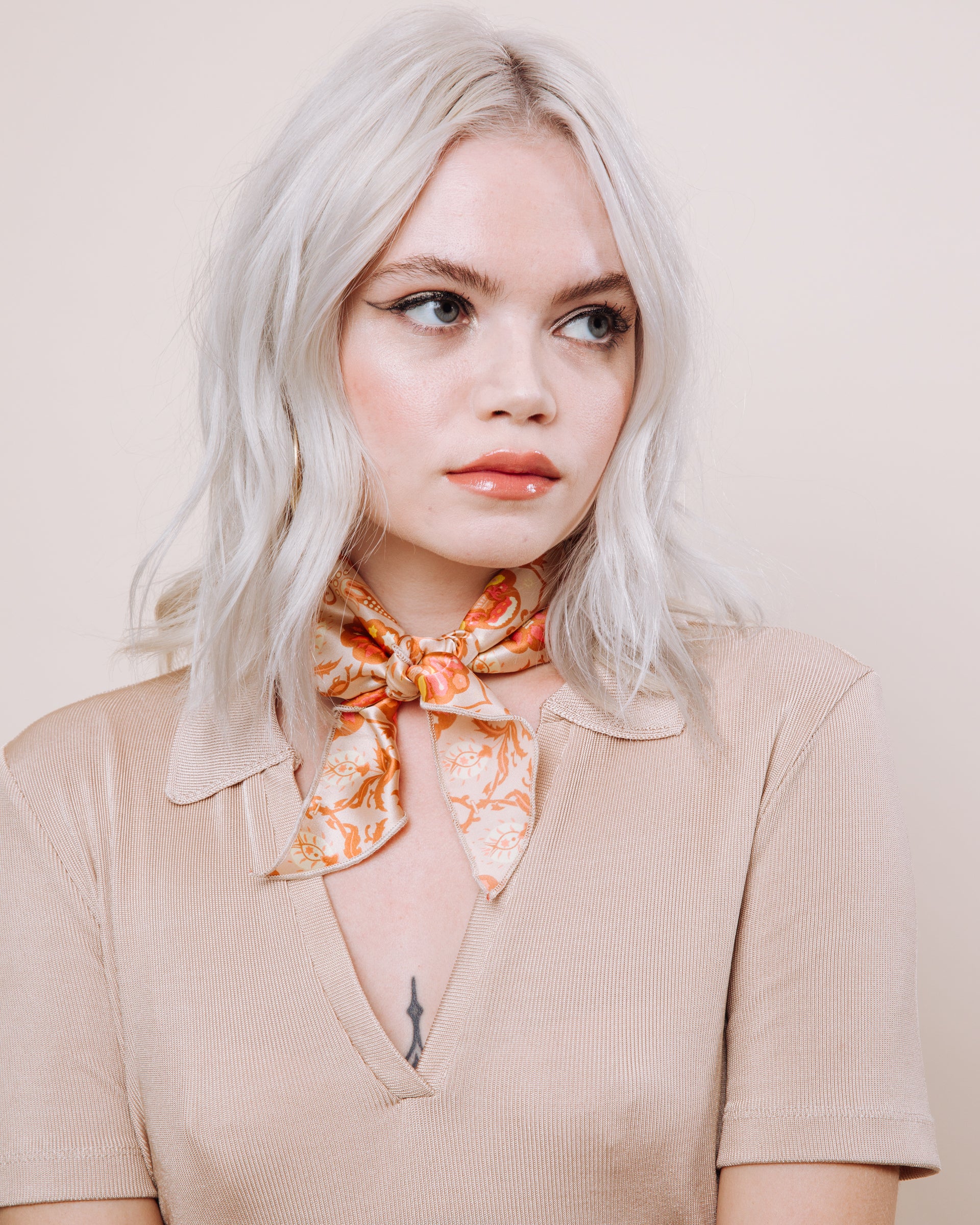 Queen of the Highway - Convertible Scrunchie Tie