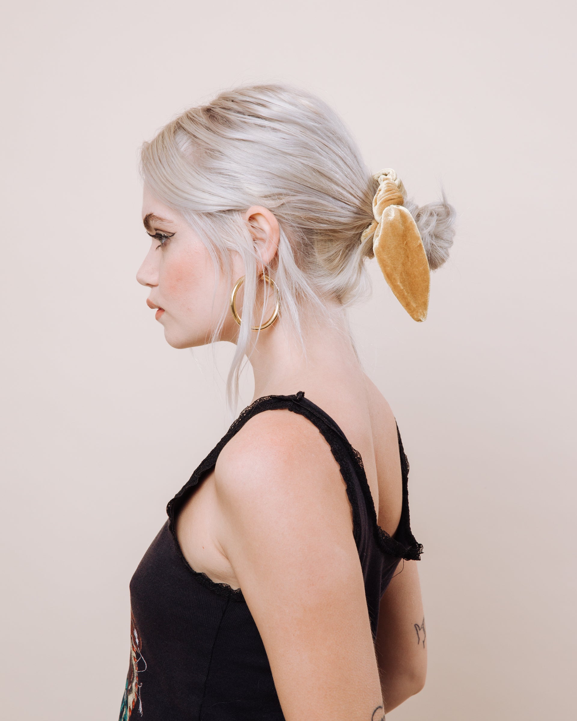 Honey Bee - Scrunchie Tie