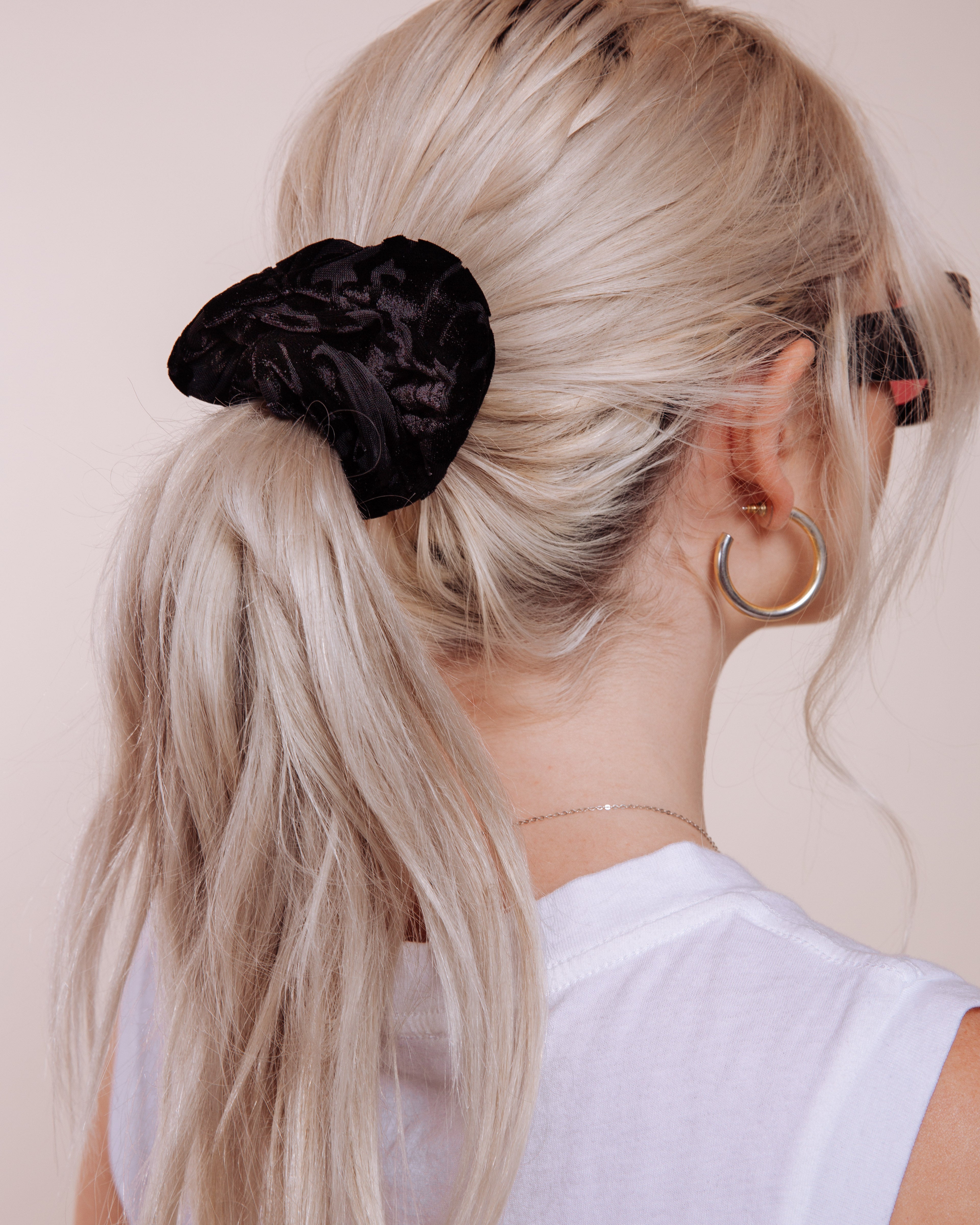 The Hendrix: Black - Scrunchie