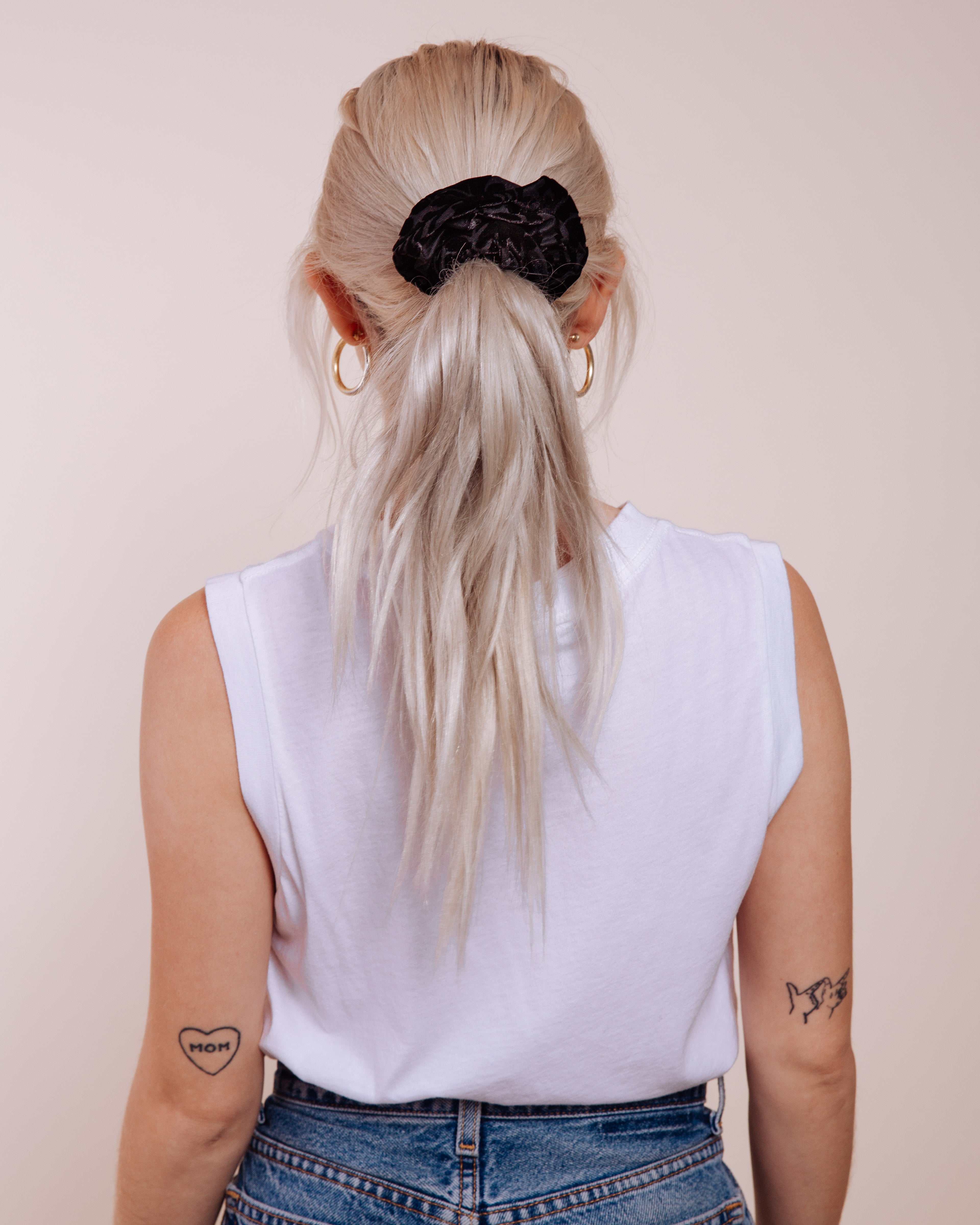 The Hendrix: Black - Scrunchie