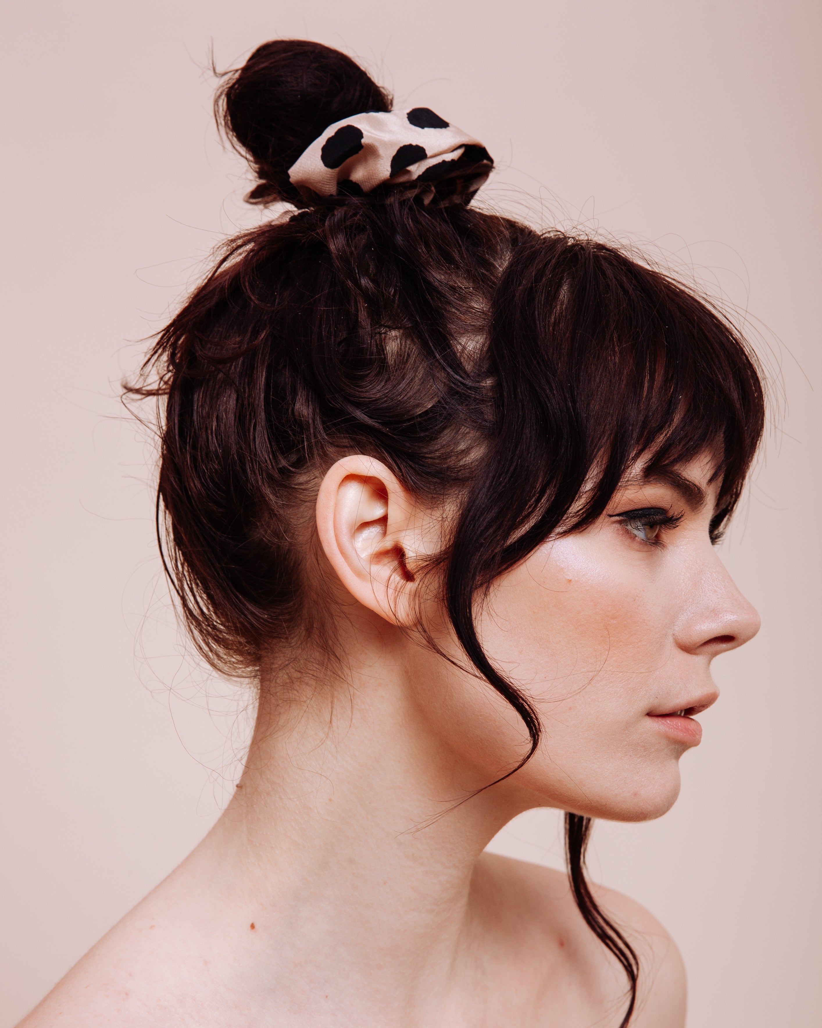Devil in Disguise: Champagne - Scrunchie
