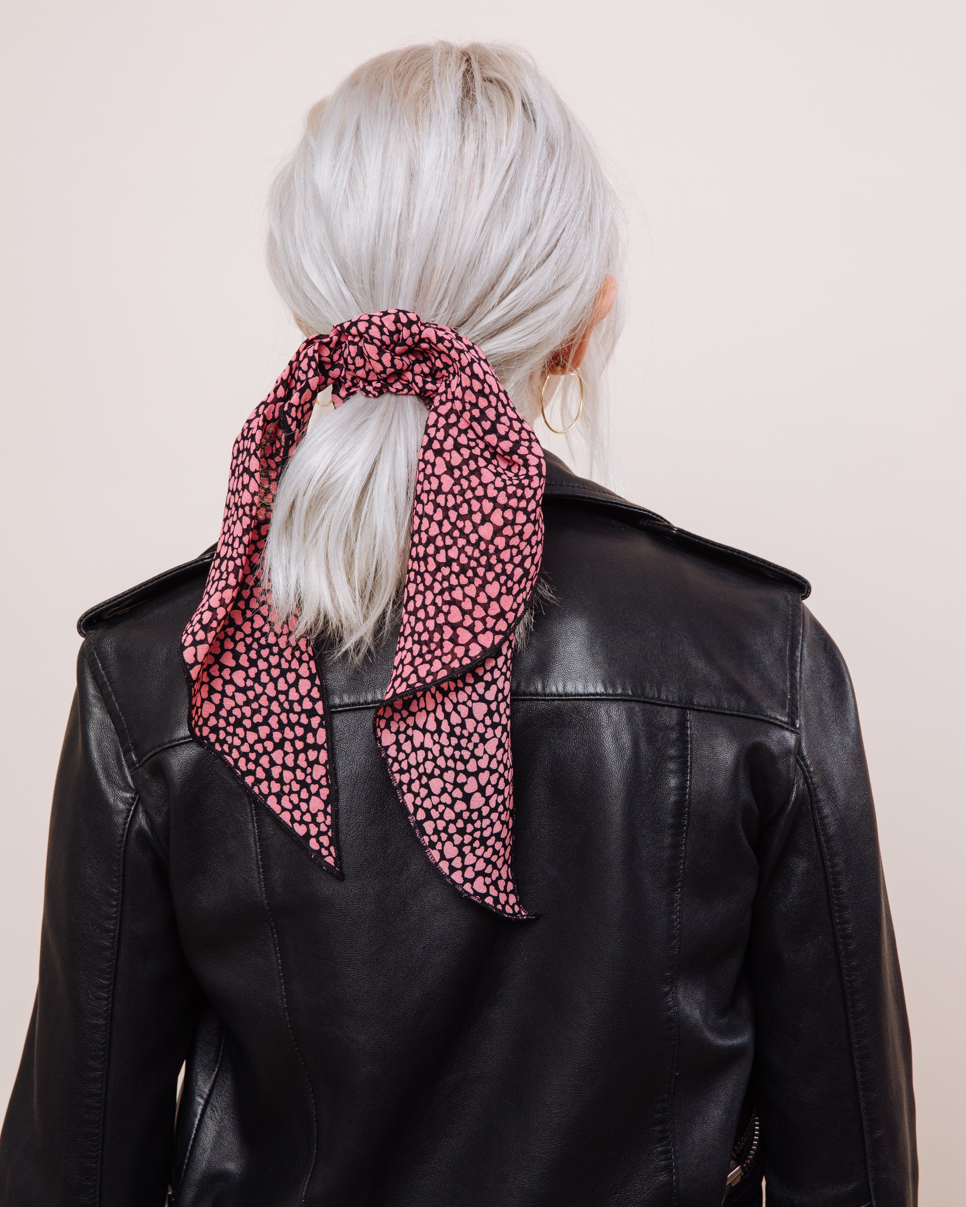 Heartbreaker - Convertible Scrunchie Tie