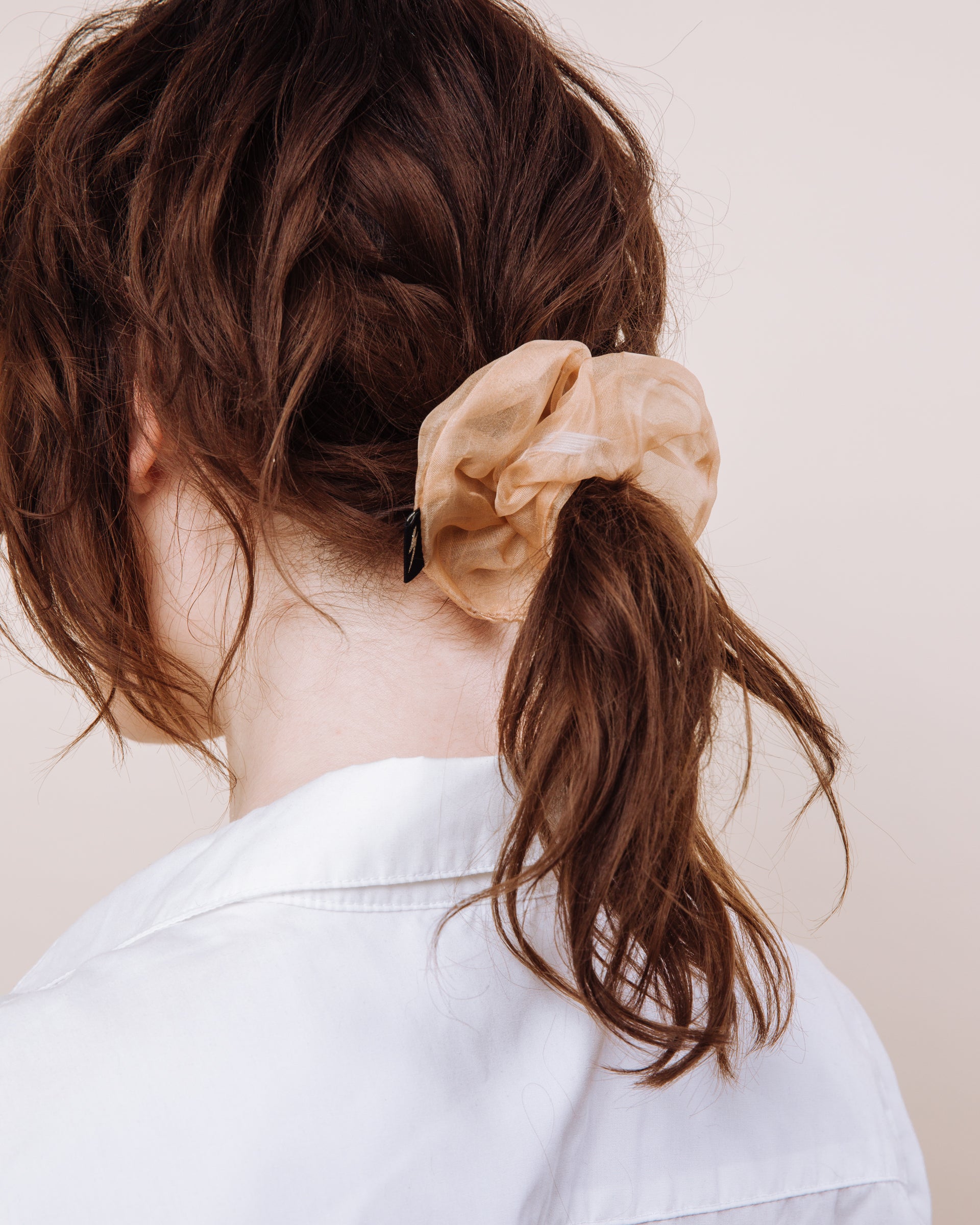 Susie Q: Peach - Scrunchie