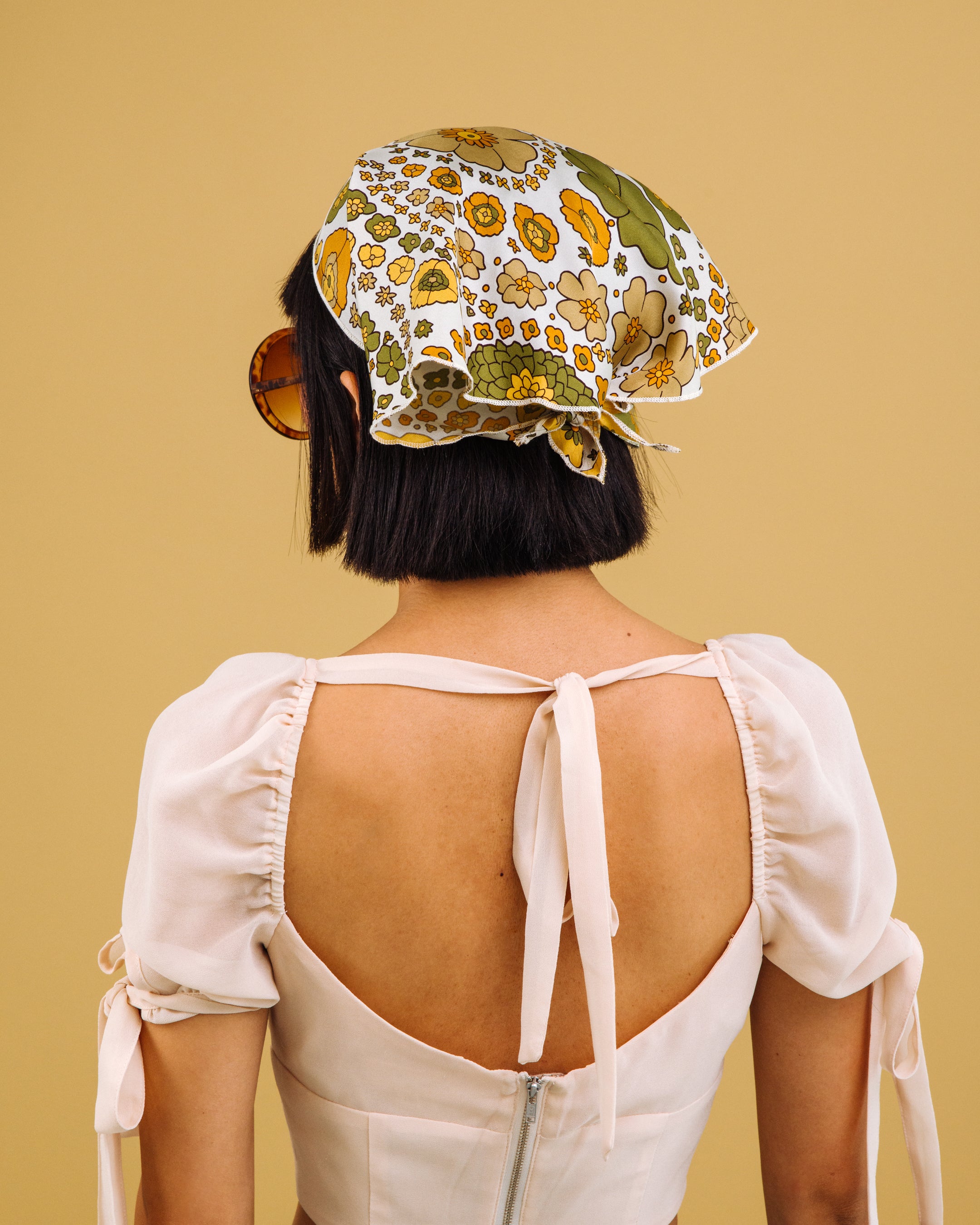 Valley of the Dolls - Convertible Scrunchie Tie