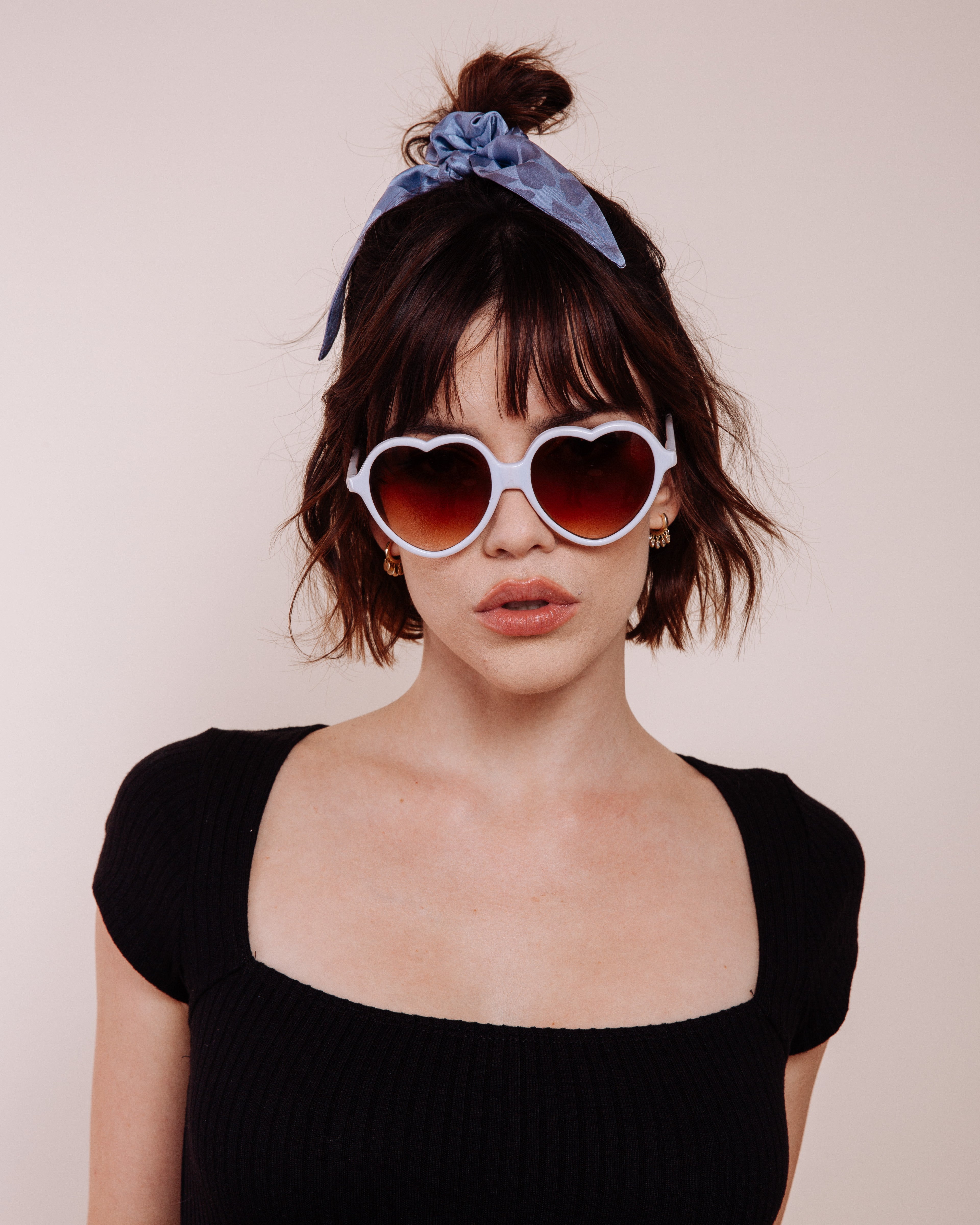 Queen of Hearts: Blue - Scrunchie Tie