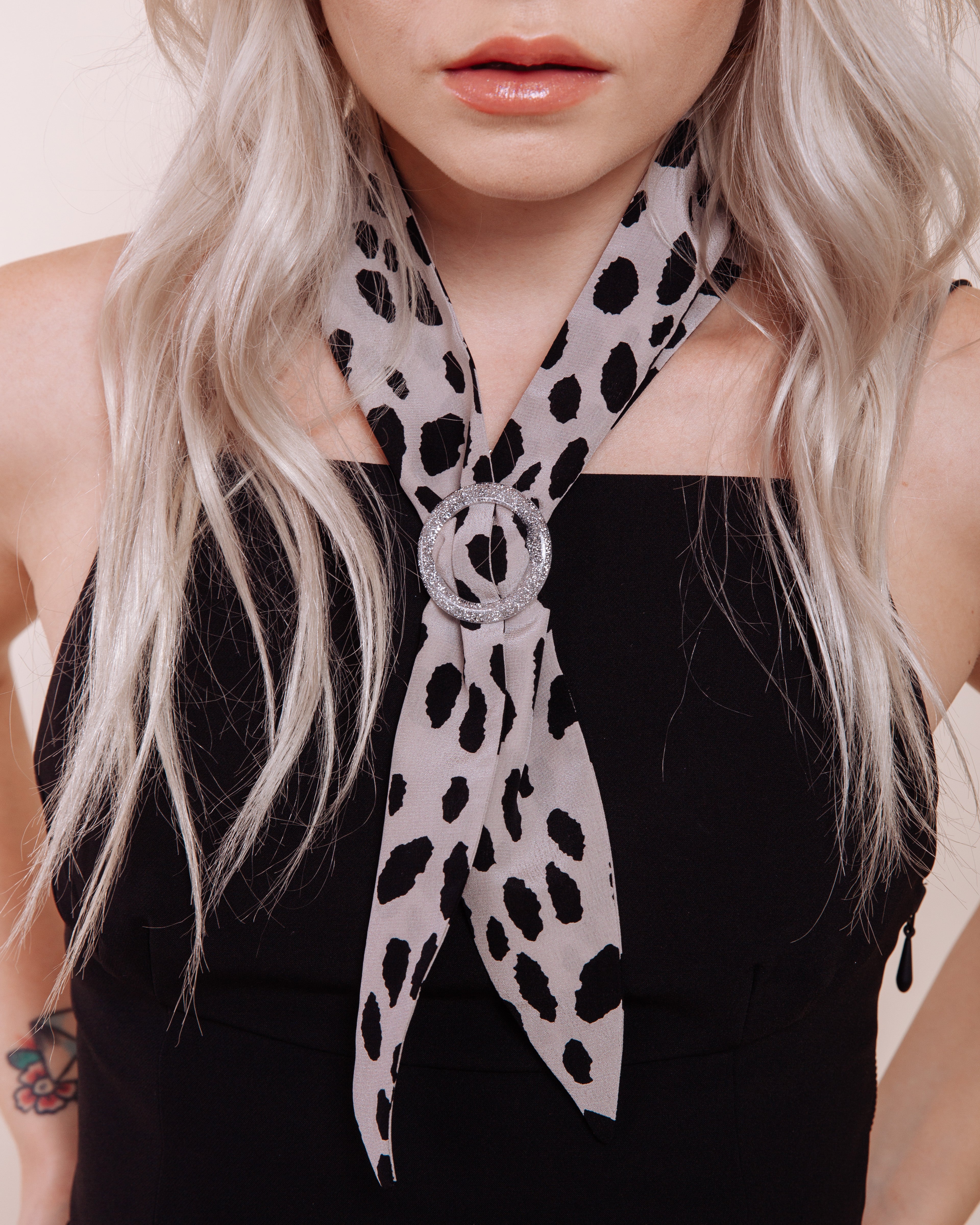 Silver Glitzy Scarf Slide