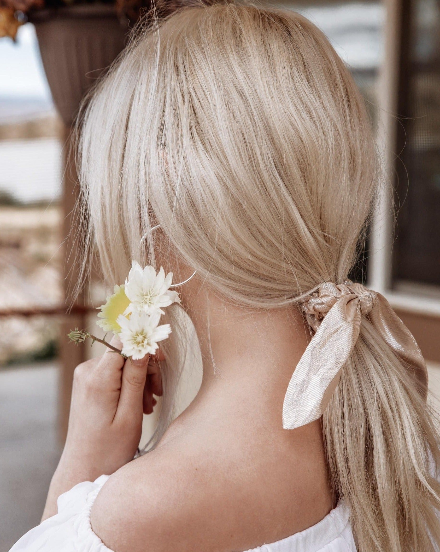 The Dolly - Scrunchie Tie