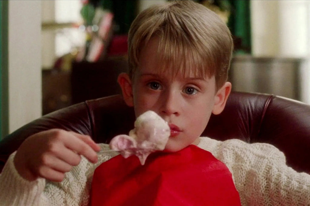 25 Classic Holiday Movies to Watch This Season