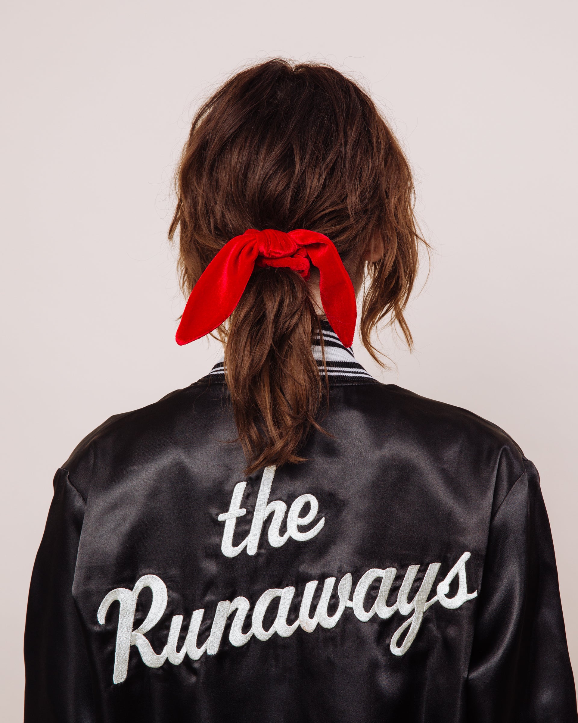 Scarlet Siren - Scrunchie Tie