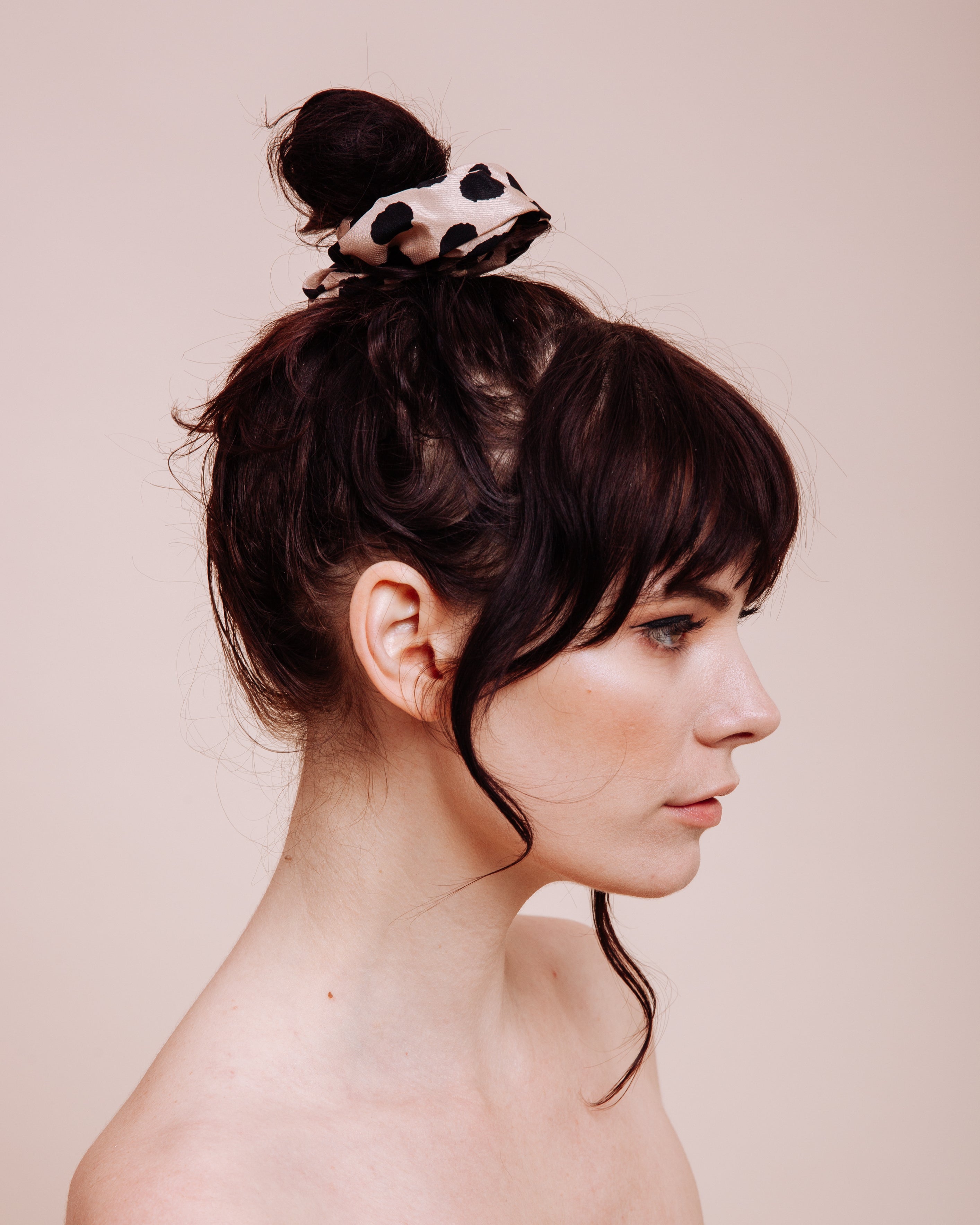 Devil in Disguise: Champagne - Scrunchie