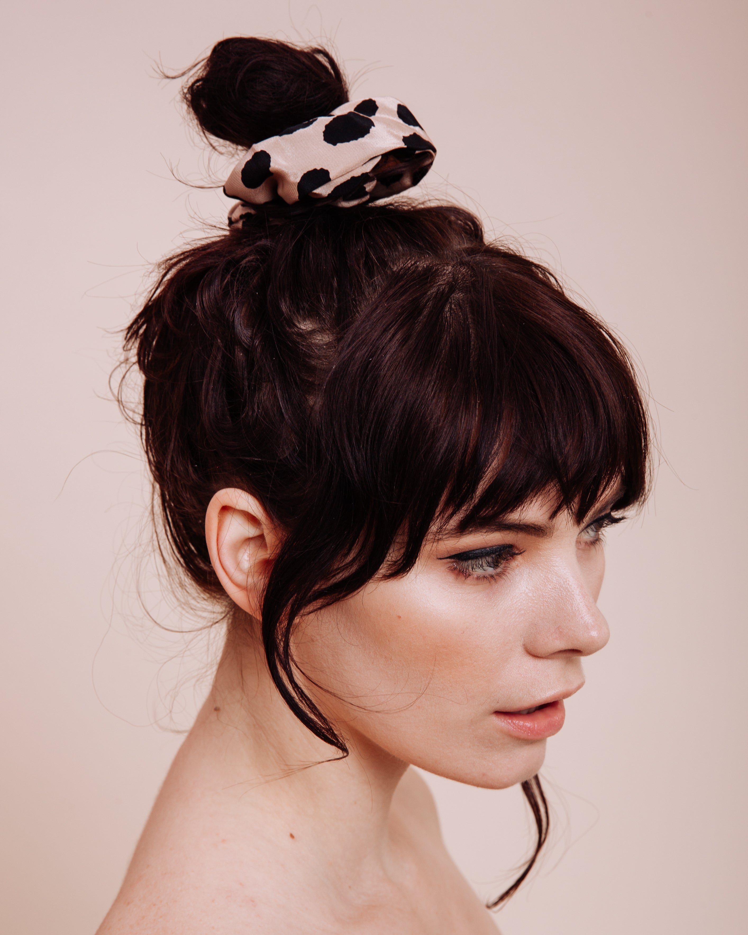 Devil in Disguise: Champagne - Scrunchie