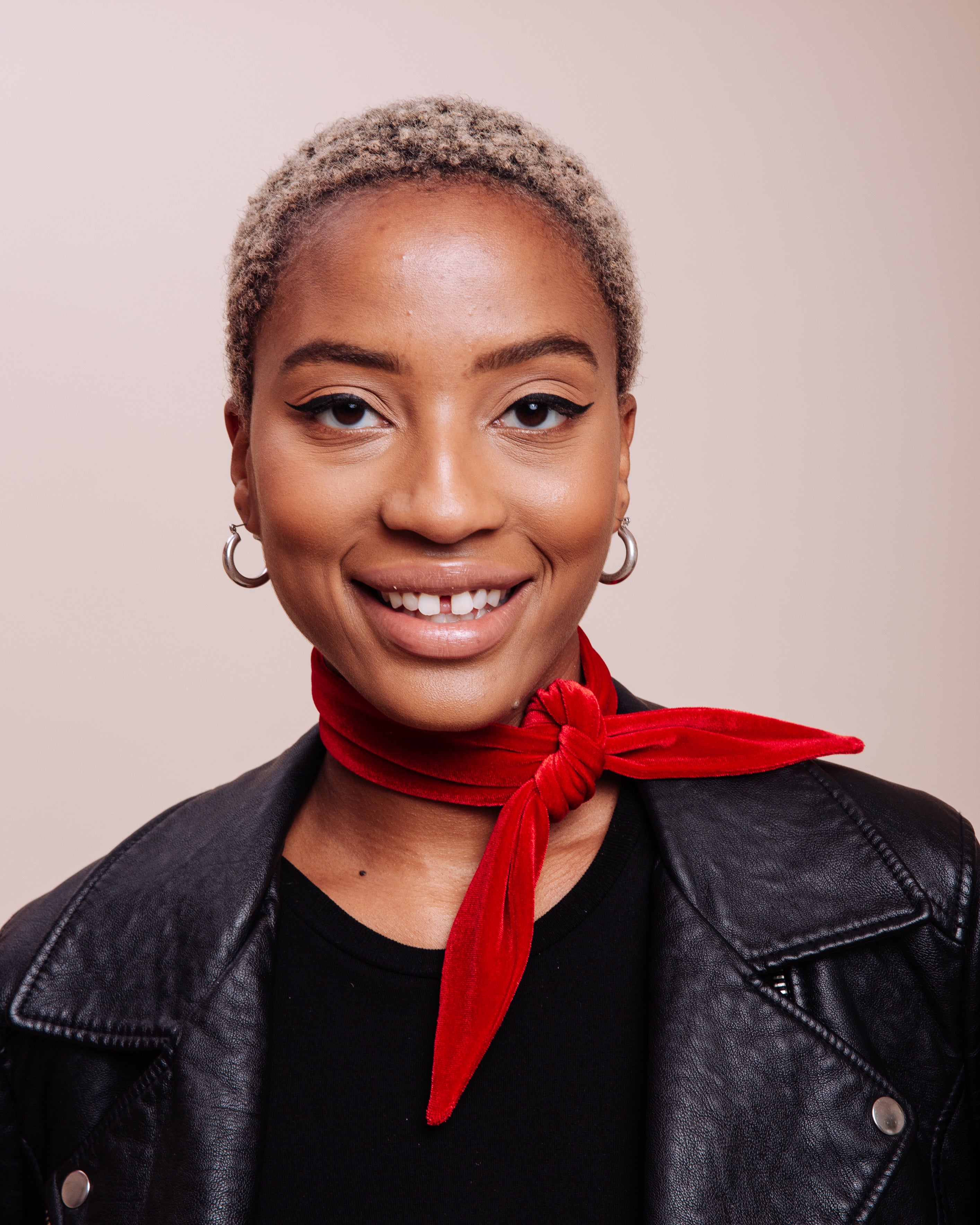 Scarlet Siren - Scarf Tie