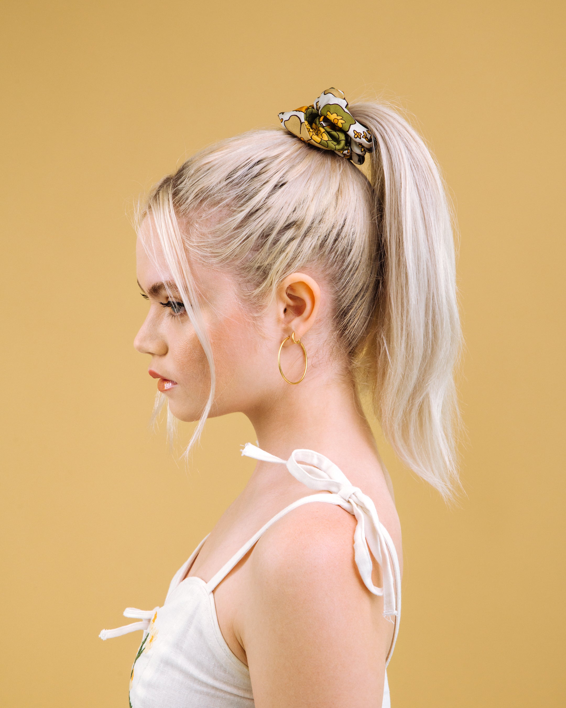 Valley of the Dolls - Scrunchie