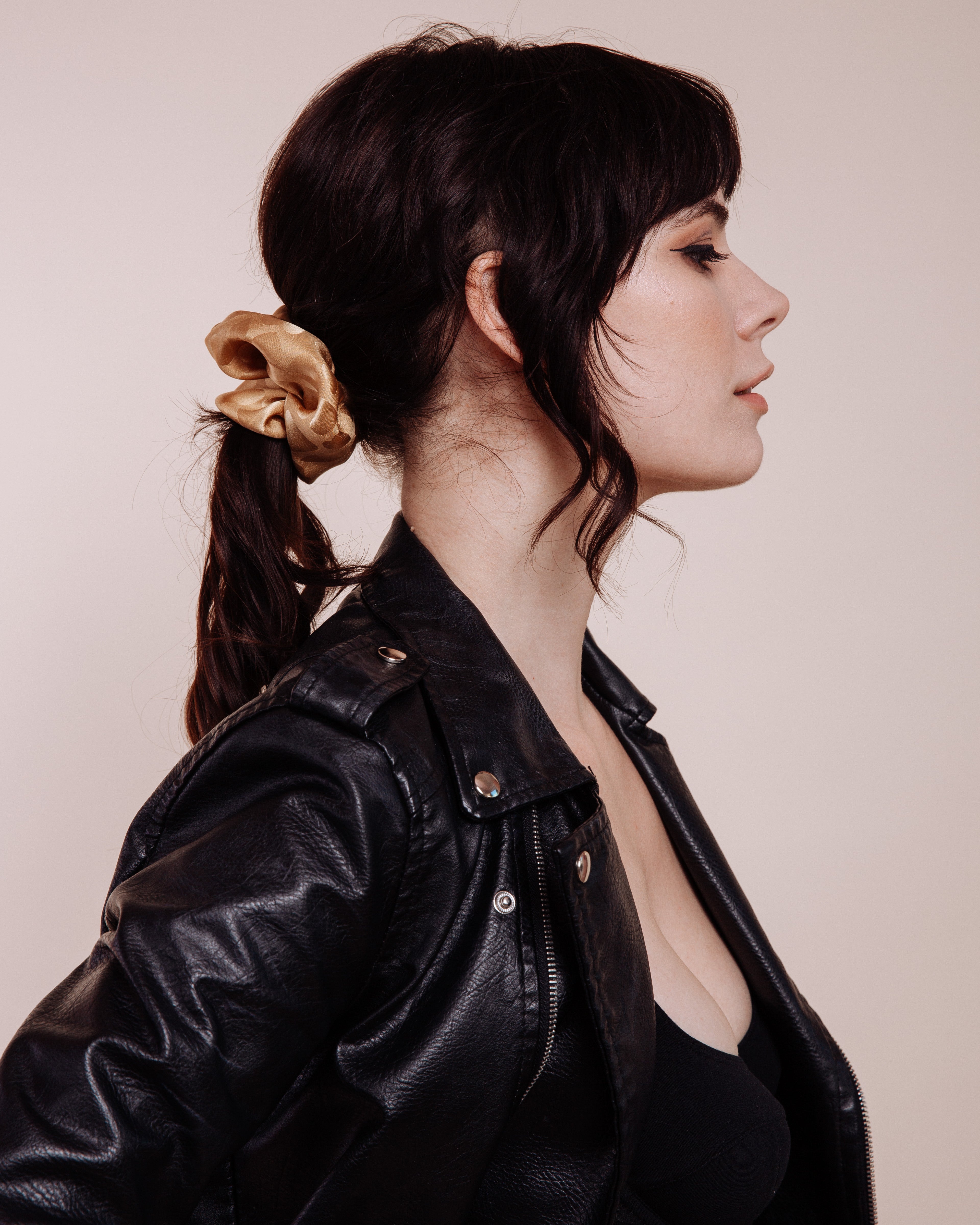 Queen of Hearts: Gold - Scrunchie