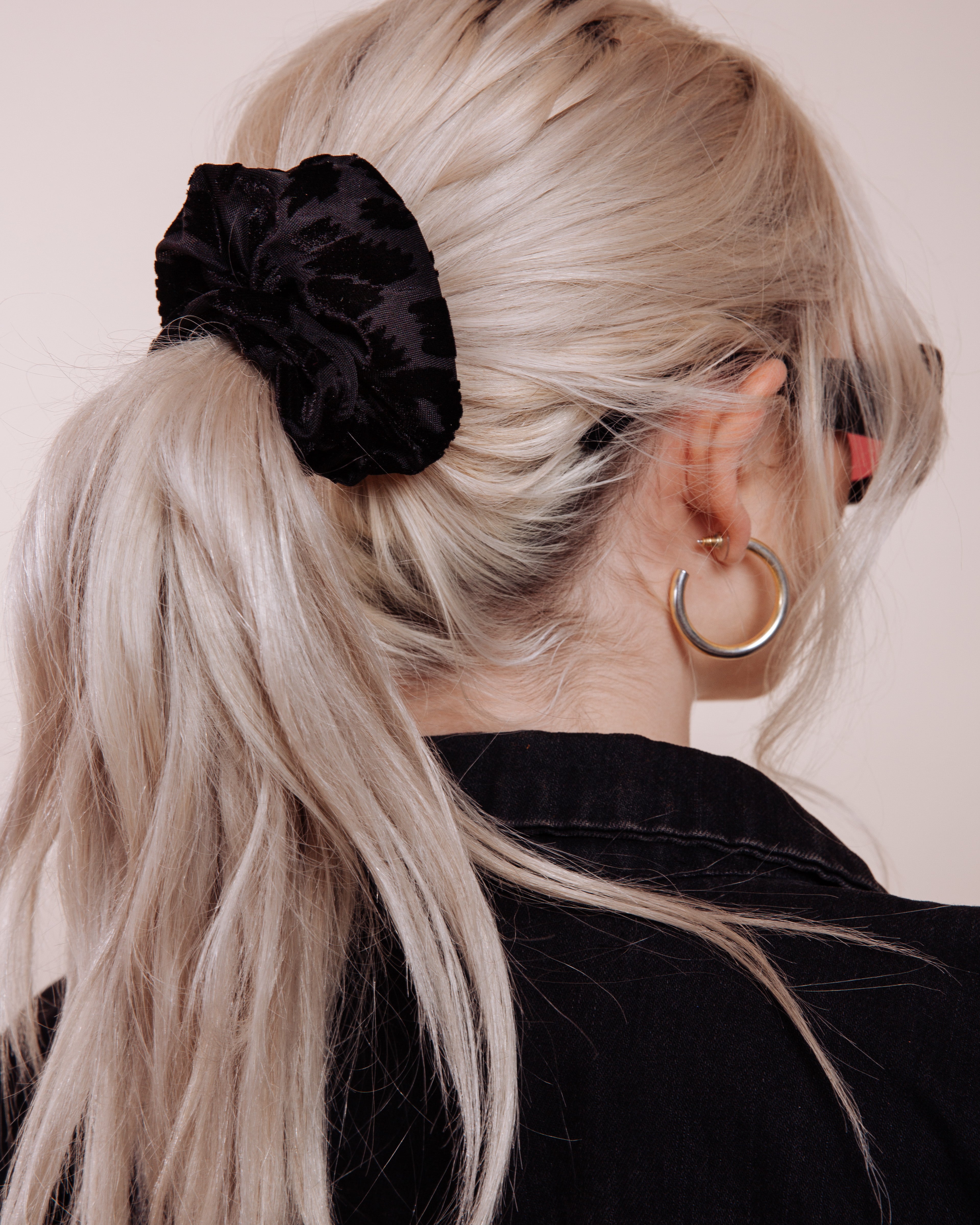 Foxey Lady: Black - Scrunchie