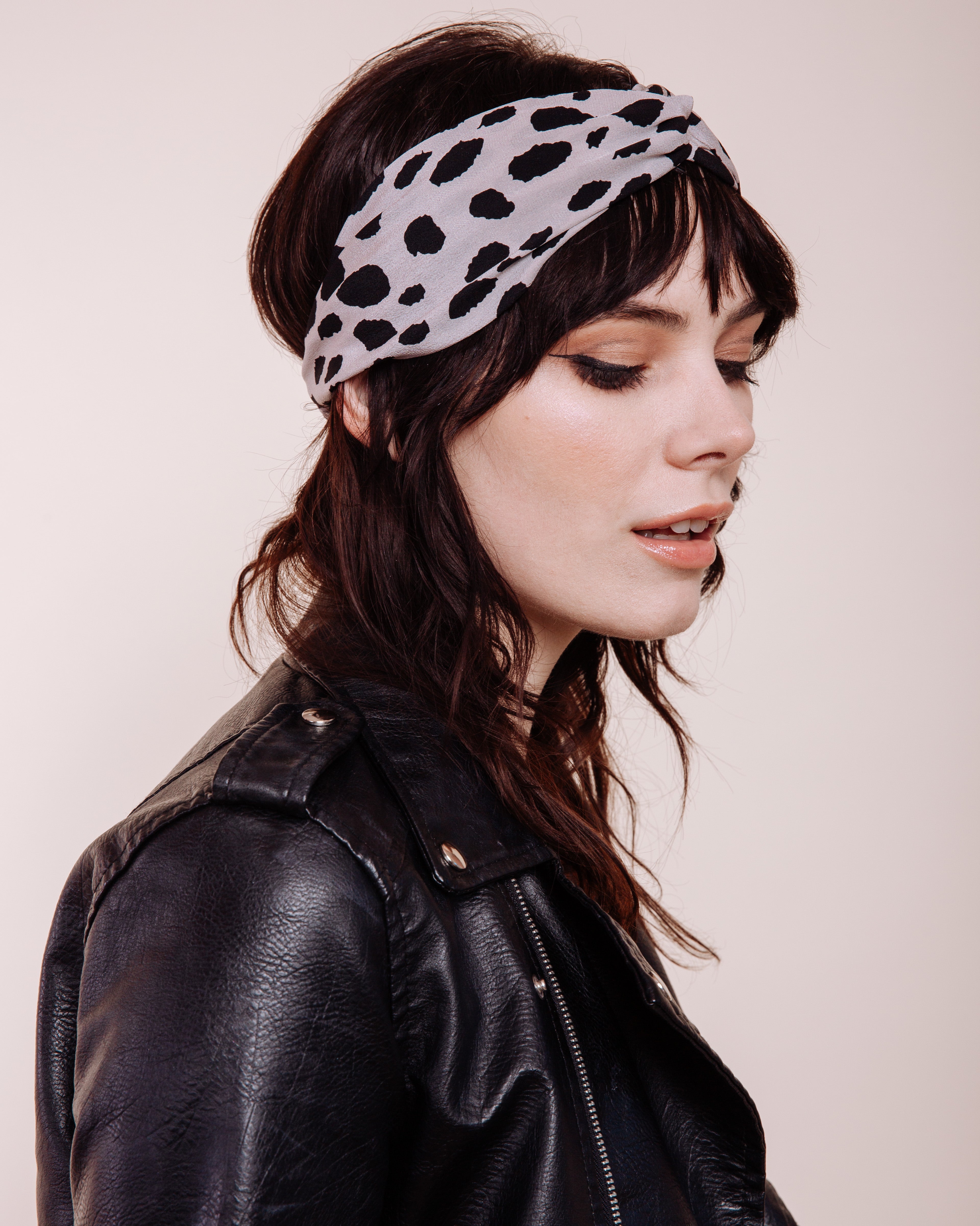 Devil in Disguise: Silver - Headwrap