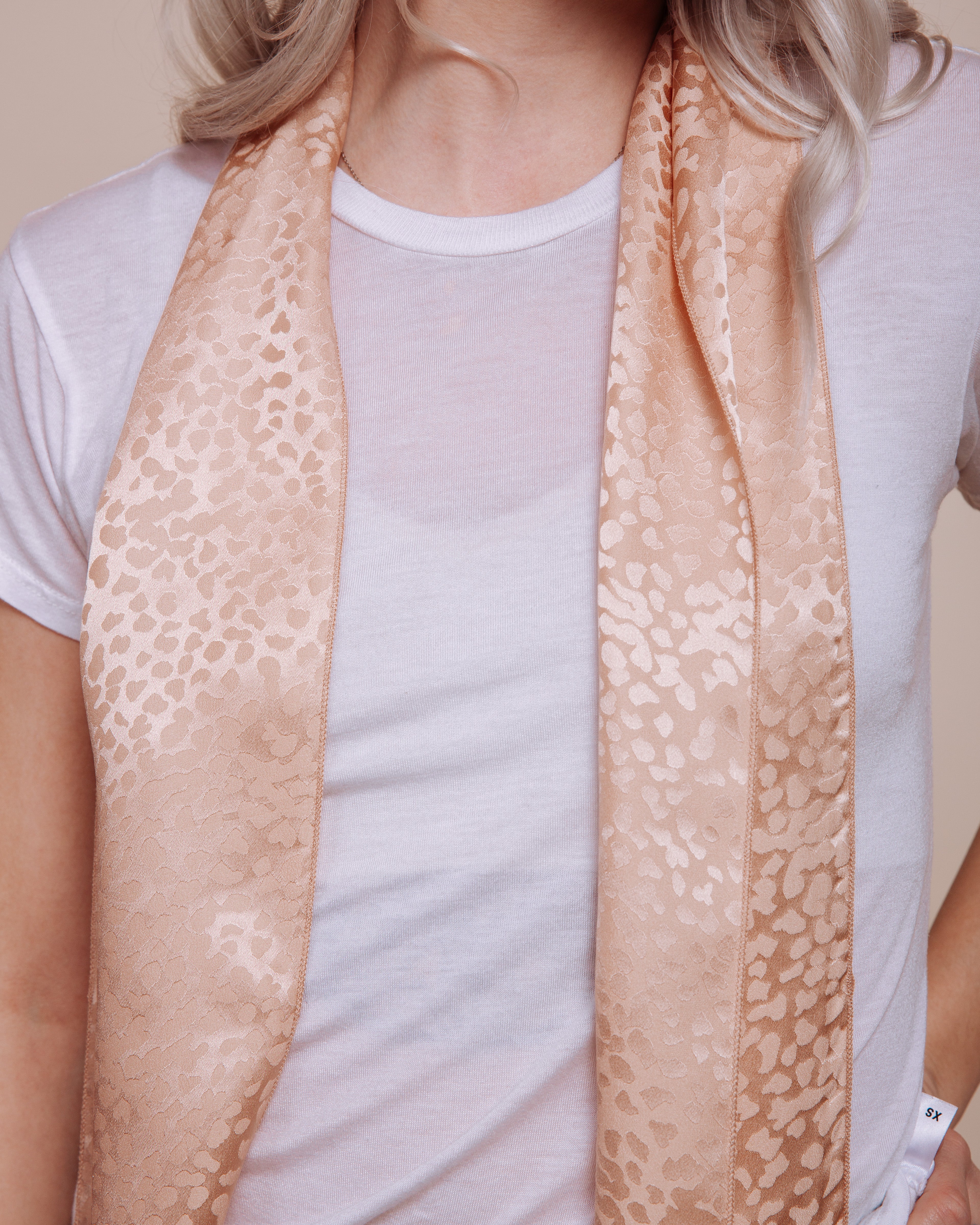 Tiny Dancer: Nude - Skinny Scarf