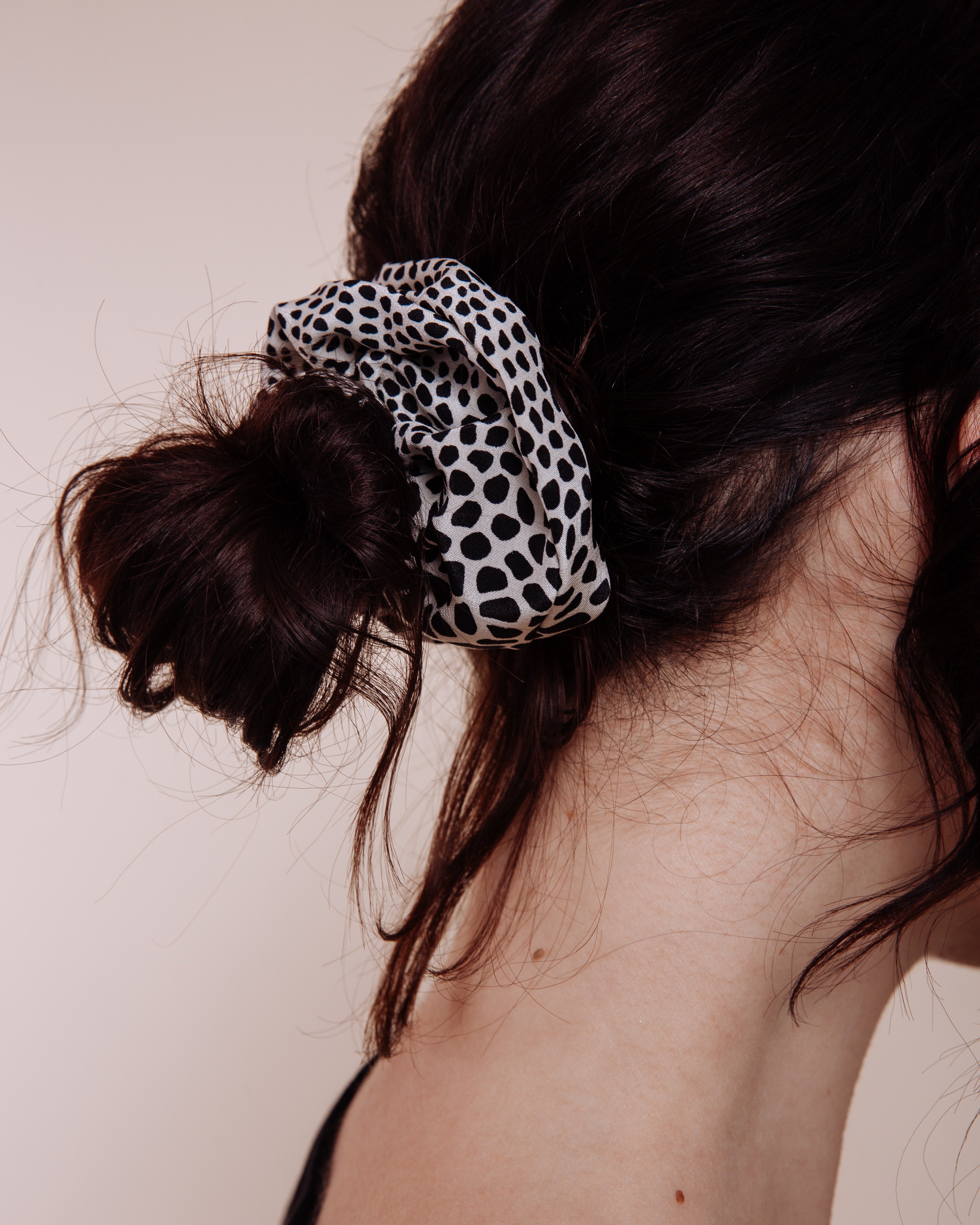 Mon Cherie - Scrunchie