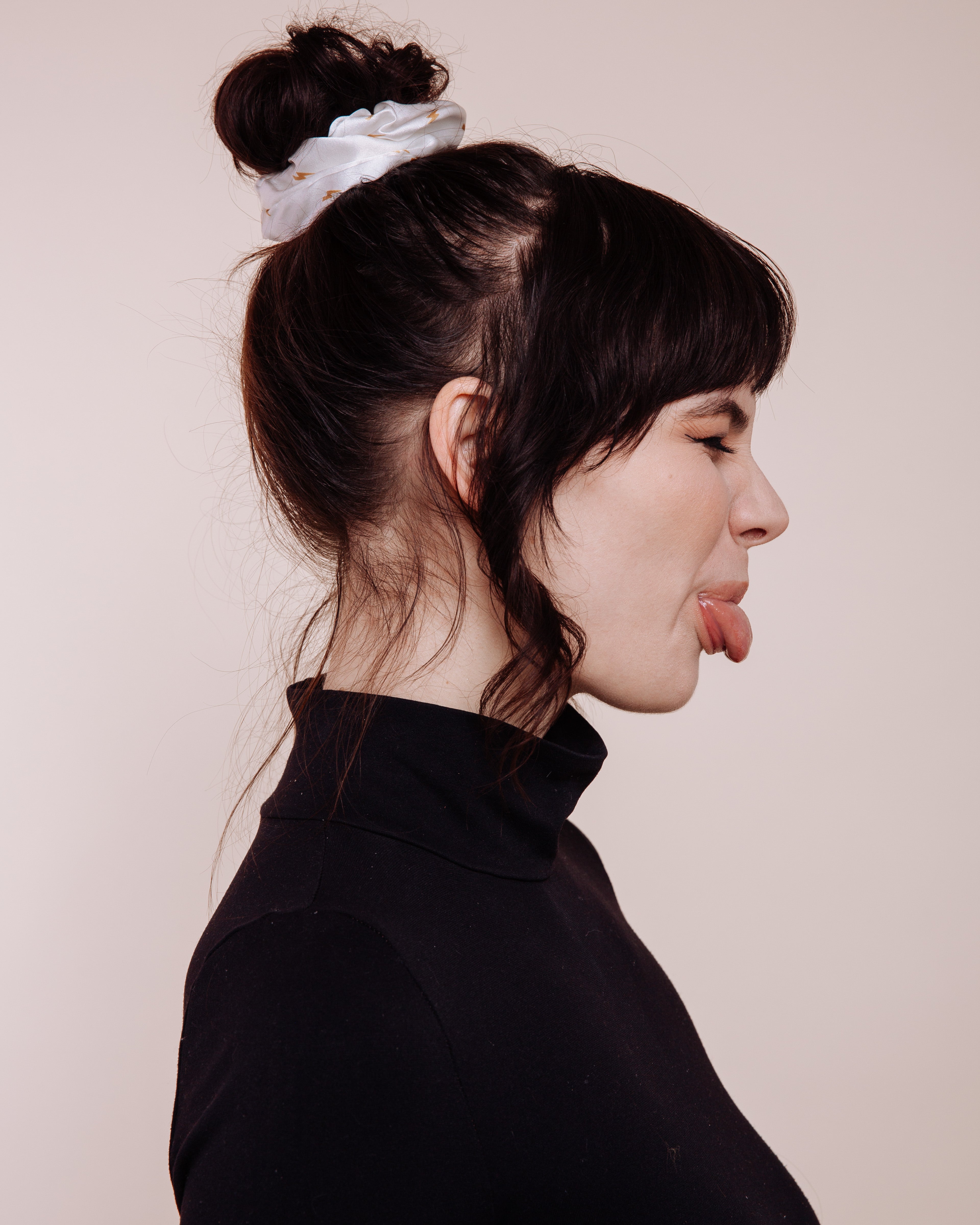 The Thunders: White - Scrunchie