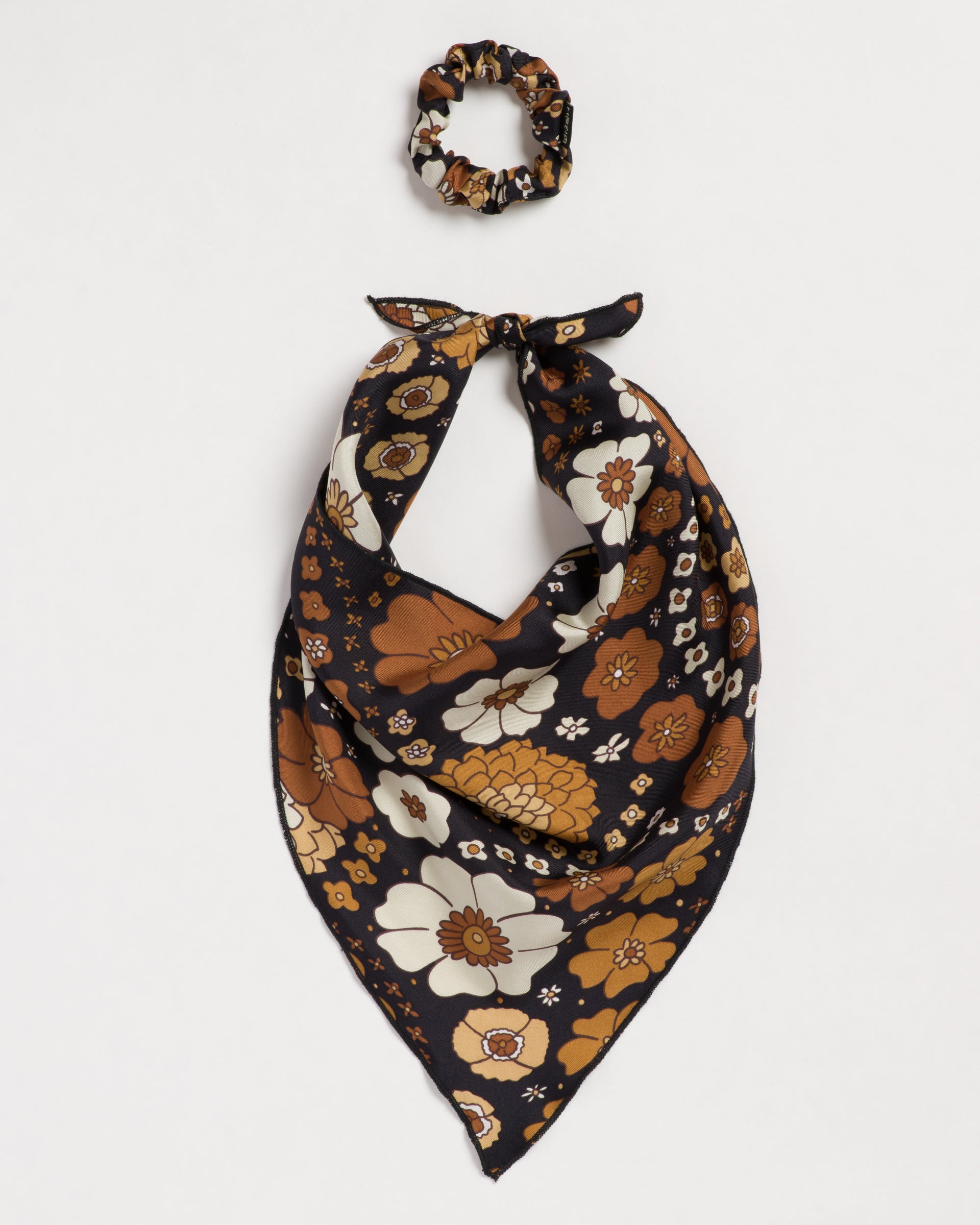 California Dreamin' - Convertible Scrunchie Tie